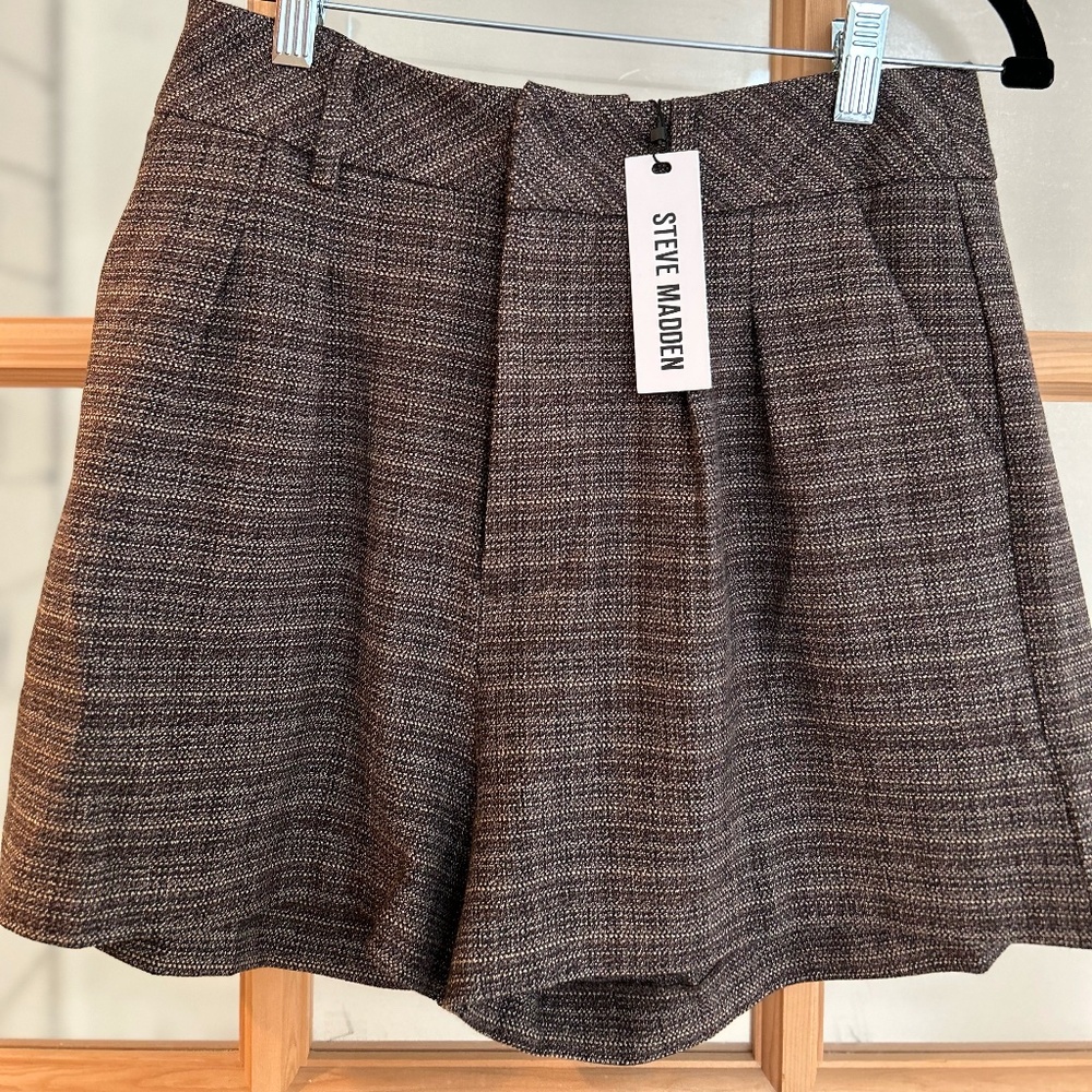 BRAND NEW WITH TAGS STEVE MADDEN TWEED SHORTS SIZE SMALL